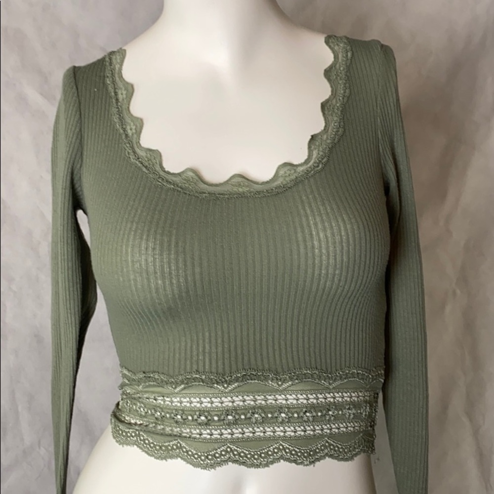 Urban outfitters crop top